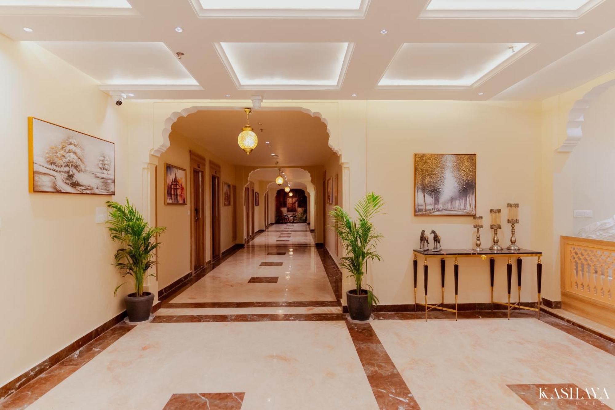 Hotel Ratan Mahal Datia Exterior foto